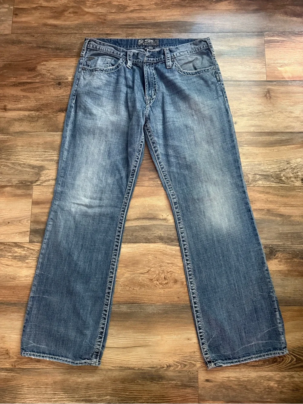 Silver Jeans Relaxed Straight-Leg Jeans - Faded Blue Wash
